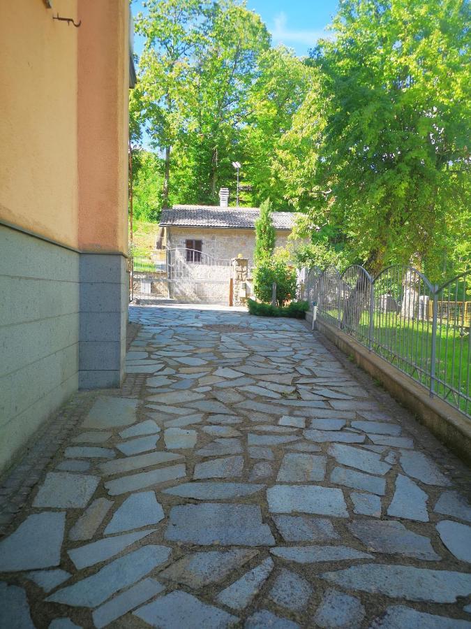 Casa Mica Abbadia San Salvator Exterior foto